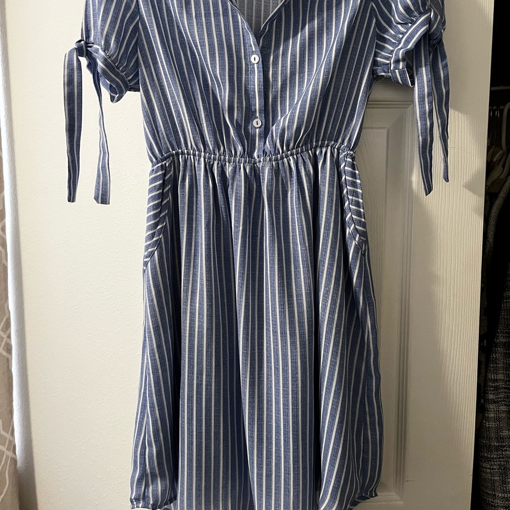 Blue & white striped dress with collar-NWOT